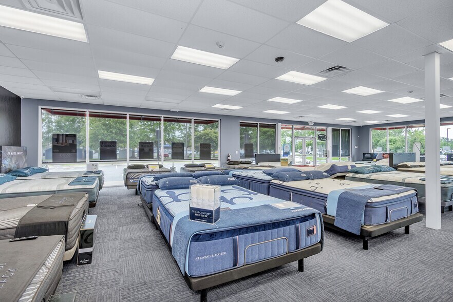 More Photos Of 5440 S Columbia Ave S, Rincon Freestanding For Lease