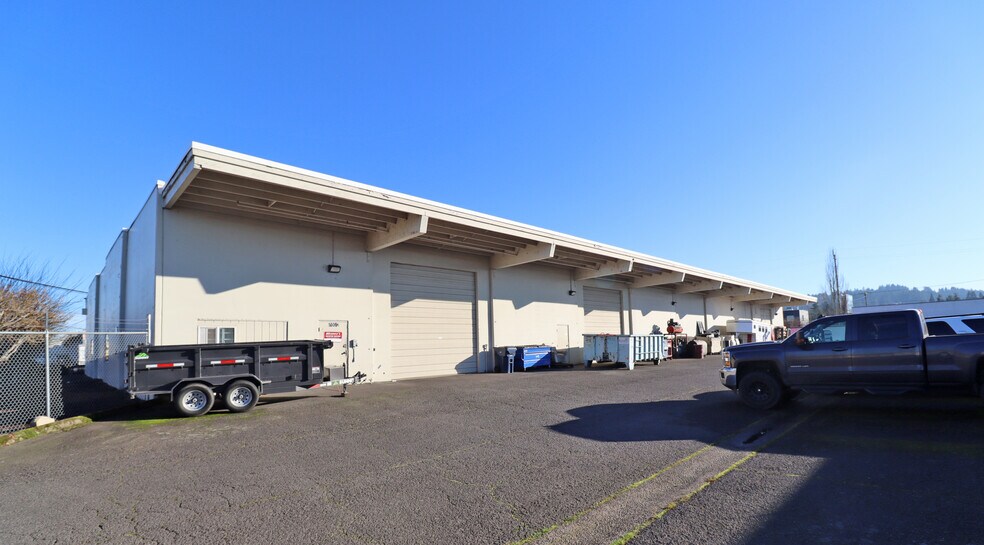 More Photos Of 1000 Conger St, Eugene Light Manufacturing For Lease