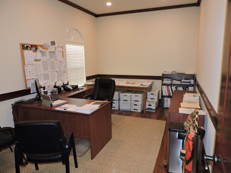More Photos Of 12516 Cutten Rd, Houston Medical For Lease