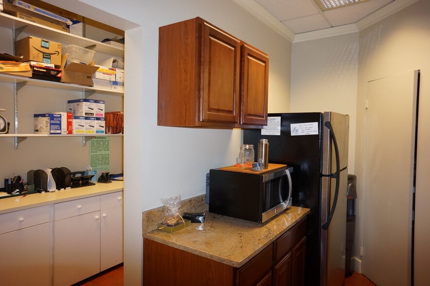 More Photos Of 730 17th St, Denver Office For Sale