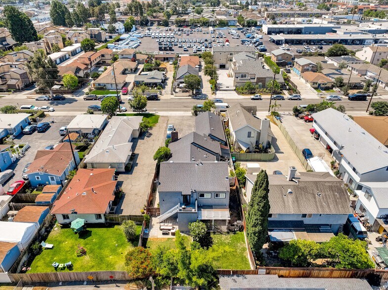 More Photos Of 416 Hamilton St, Costa Mesa Apartments For Sale