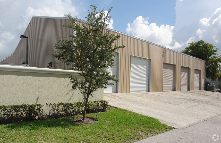 More Photos Of 11760 Wiles Rd, Coral Springs Service For Lease
