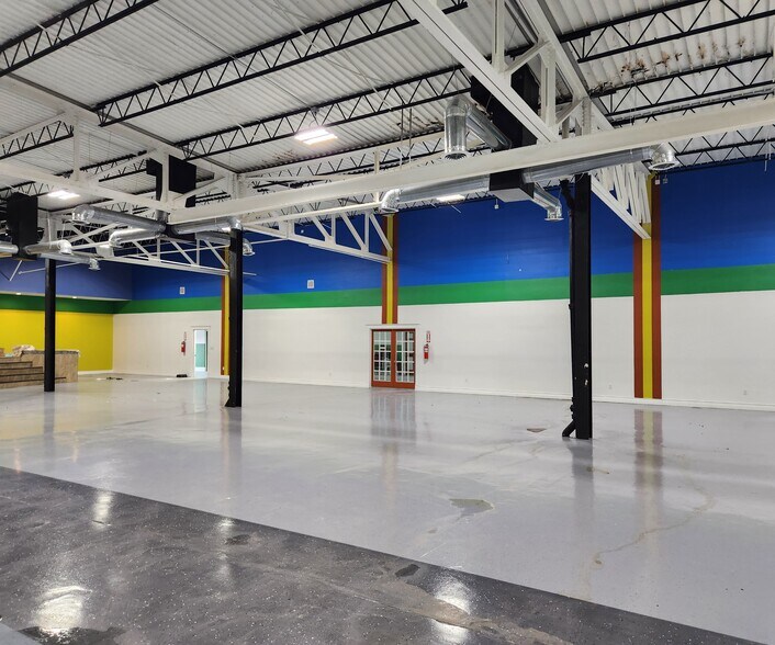 More Photos Of 1709 E 38th St, Indianapolis Lodge Meeting Hall For Sale