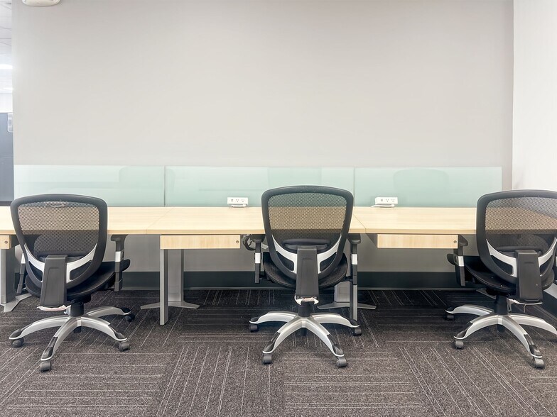 More Photos Of 1515 Hancock St, Quincy Coworking Space