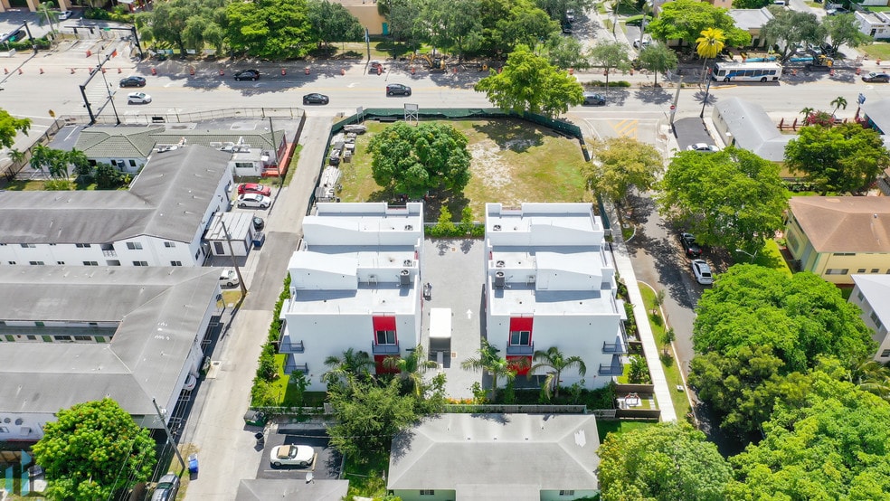 More Photos Of 1813 Madison St, Hollywood Apartments For Sale