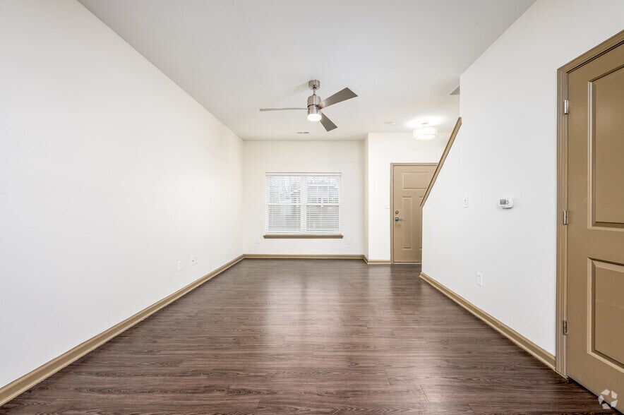 More Photos Of 6159 Winthrop Ave, Indianapolis Apartments For Sale