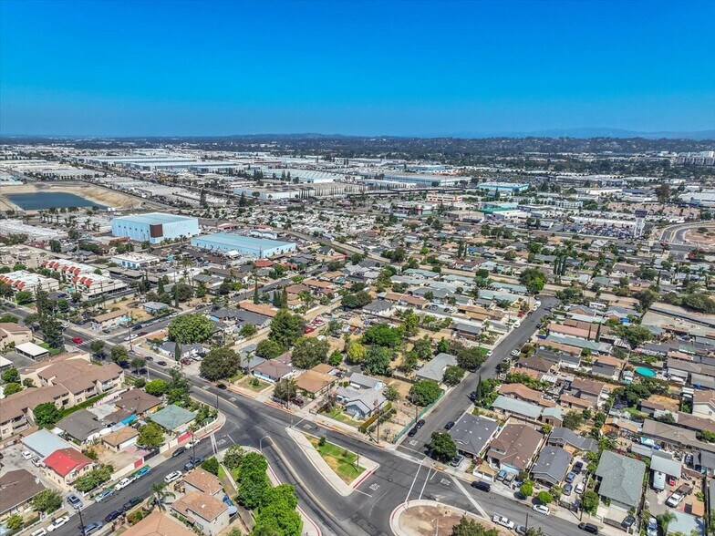 More Photos Of 607 W La Jolla St, Placentia Apartments For Sale