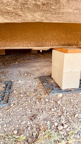 More Photos Of 1613 W San Antonio St, Marfa Specialty For Sale
