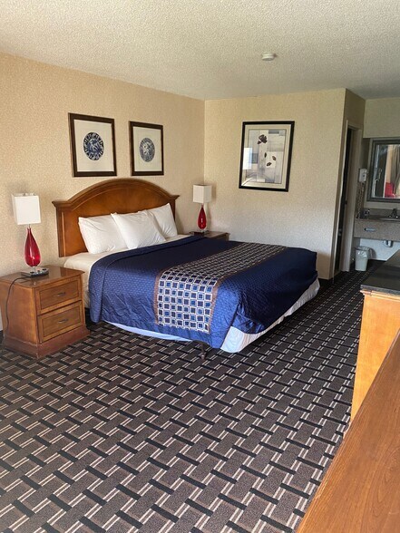 More Photos Of 25297 Lankford Hwy, Onley Hotel For Sale