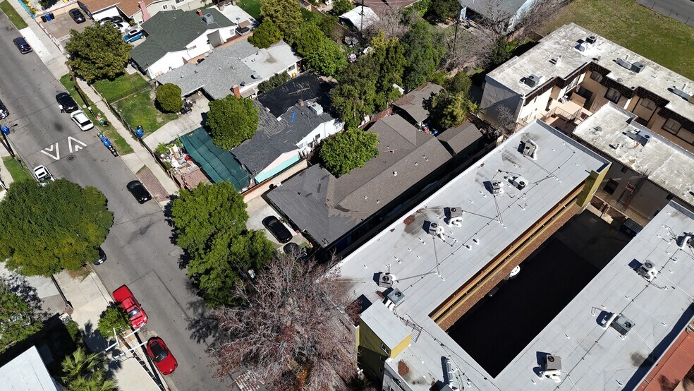 More Photos Of 7222 Tyrone Ave, Van Nuys Land For Sale