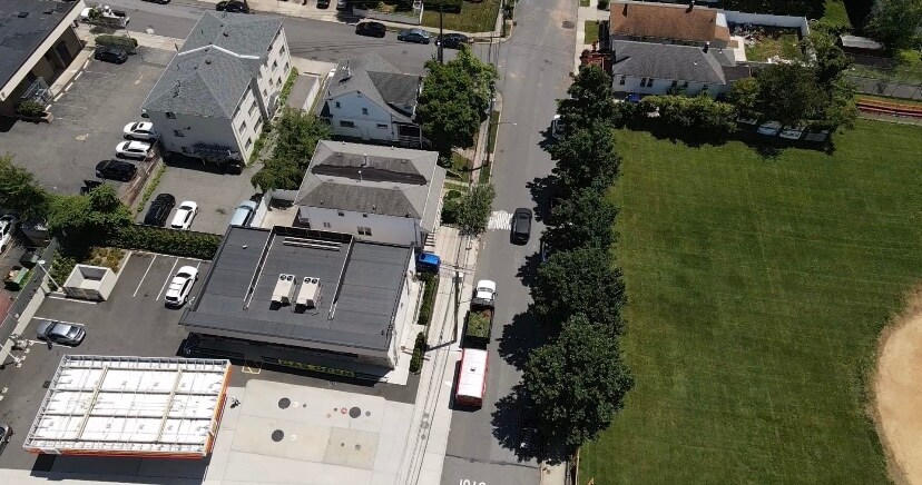 More Photos Of 1212 Victory Blvd, Staten Island Convenience Store For Lease