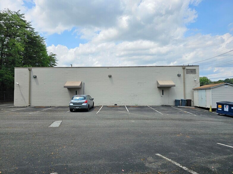 More Photos Of 6201 Richmond Hwy, Alexandria Freestanding For Lease