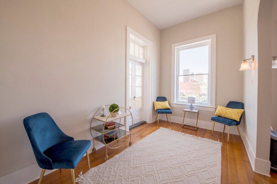 More Photos Of 7 N Claiborne St, Mobile Loft Creative Space For Lease
