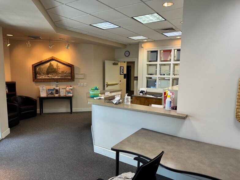 More Photos Of 3511 E Harmon Ave, Las Vegas Medical For Sale