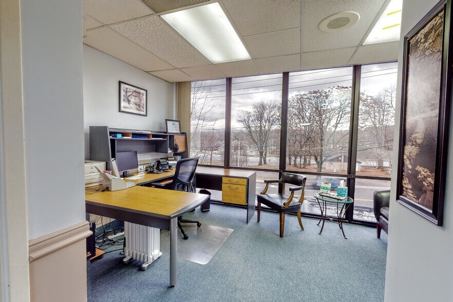 More Photos Of 545 Island Rd, Ramsey Medical For Lease