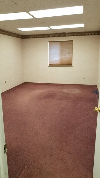 More Photos Of 3110 Davenport Ave, Saginaw Medical For Sale