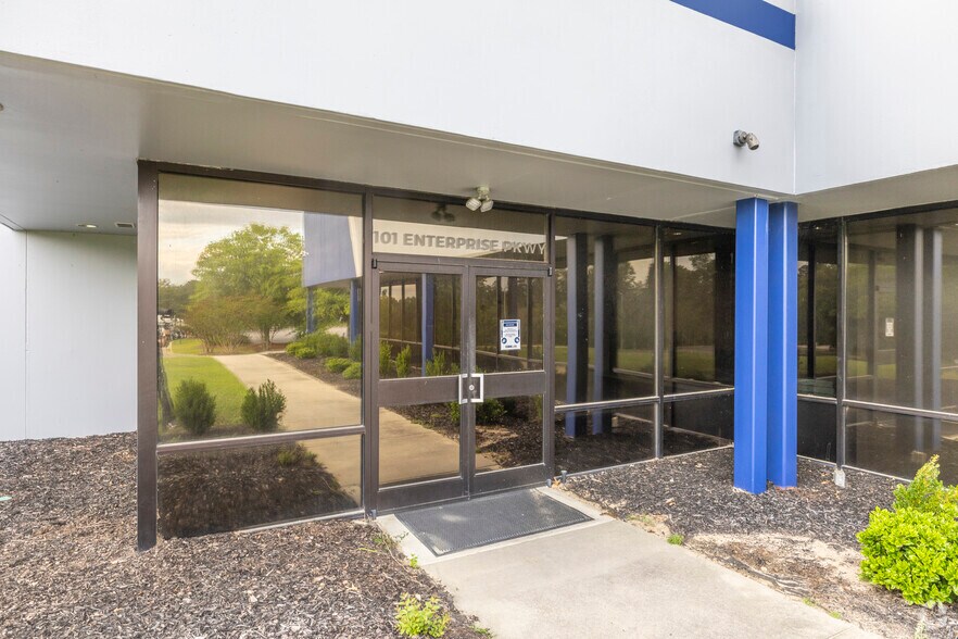 More Photos Of 101 Enterprise Pky, West Columbia Distribution For Sale