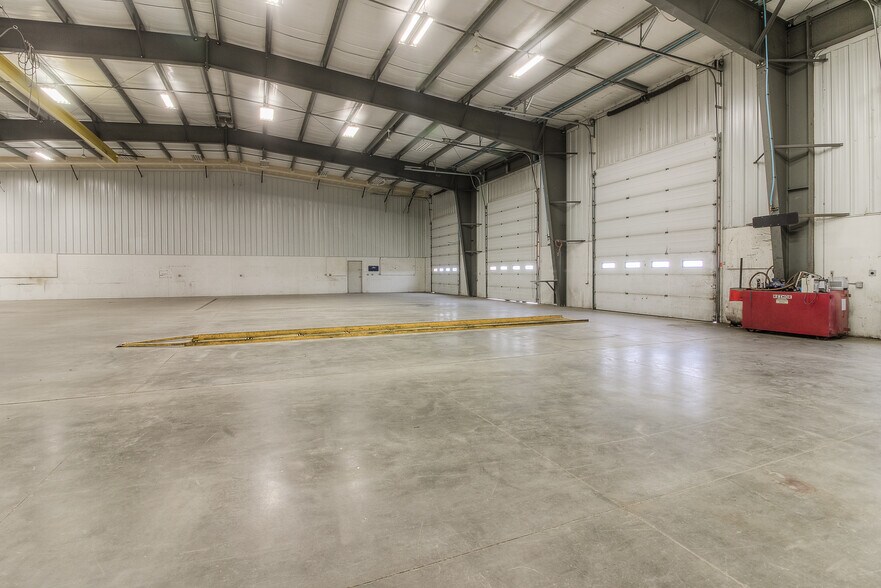 More Photos Of 501 Stover Rd, Grandview Industrial For Sale