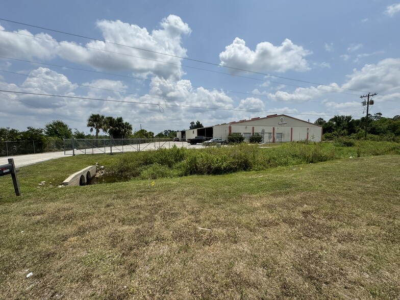 Primary Photo Of 16000 Tamiami Trl, Punta Gorda Distribution For Sale