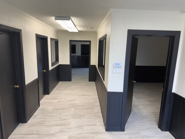 More Photos Of 914 S Southwest Loop 323, Tyler Industrial For Sale