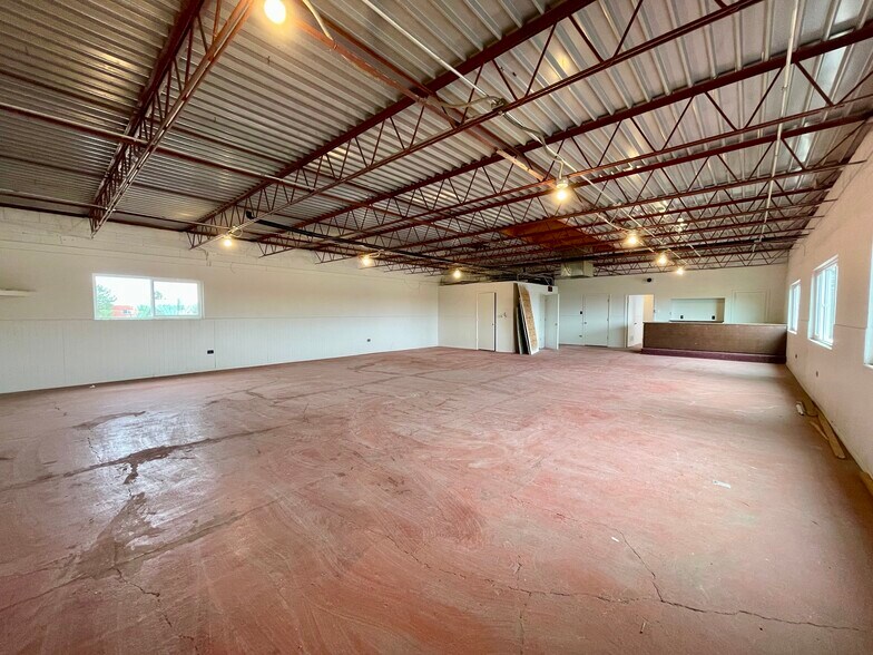 More Photos Of 2323 Dayton St, Aurora Freestanding For Lease