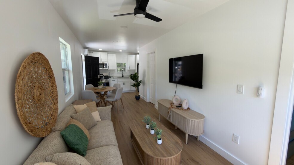 More Photos Of 1922 Hillcrest St, Orlando Office For Sale