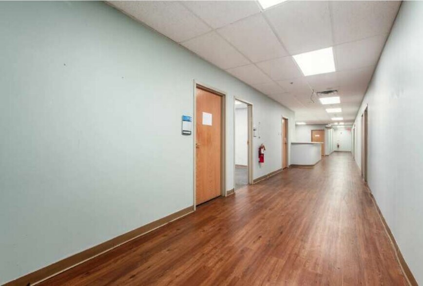 More Photos Of 7400 Huntington Park Dr, Columbus Rehabilitation Center For Sale