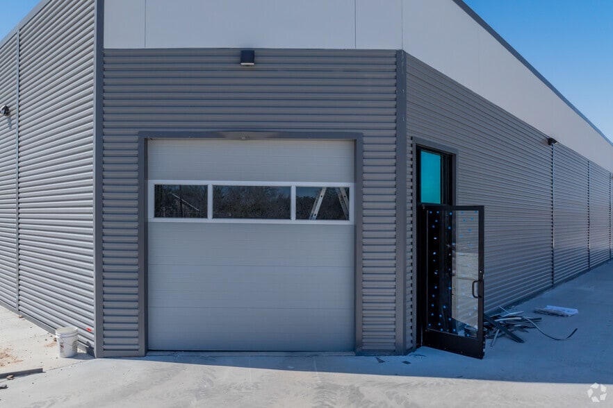 More Photos Of 15910 University Oak, San Antonio Warehouse For Lease