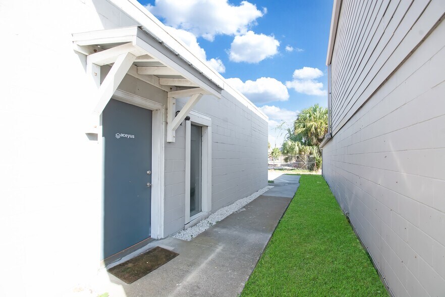 More Photos Of 315 11th Ave N, Jacksonville Beach Medical For Lease