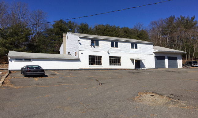 Primary Photo Of 302 Lopus Rd, Beacon Falls Service For Sale