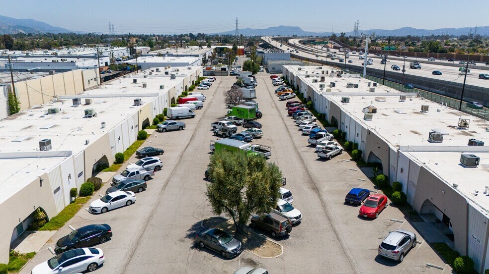 More Photos Of 12970 Branford St, Pacoima Warehouse For Lease
