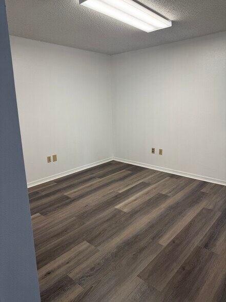 More Photos Of 5121 Ehrlich Rd, Tampa Medical For Lease