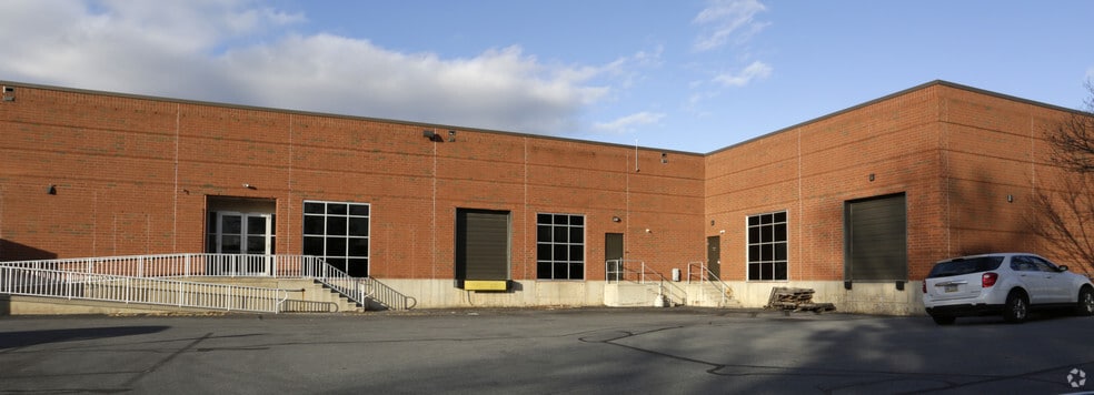 More Photos Of 7010 Snowdrift Rd, Allentown Light Manufacturing For Lease