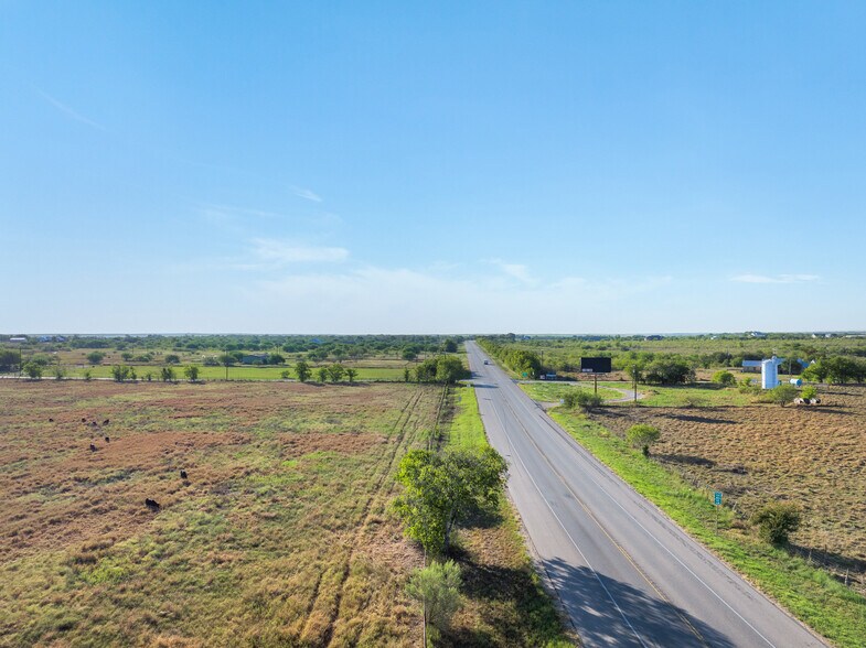 More Photos Of TX 80, Martindale Land For Sale