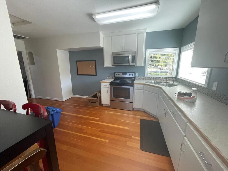 More Photos Of 1225 N Main St, Meridian Office For Lease