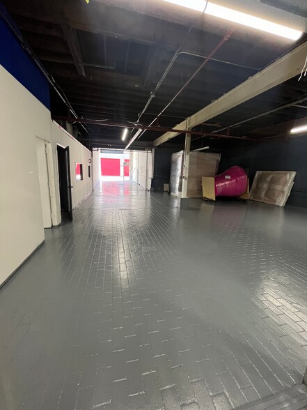 More Photos Of 30-66 Review Ave, Long Island City Warehouse For Lease