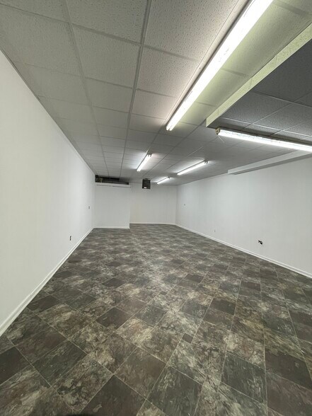 More Photos Of 4719-4731 Stamp Rd, Temple Hills Service For Sale