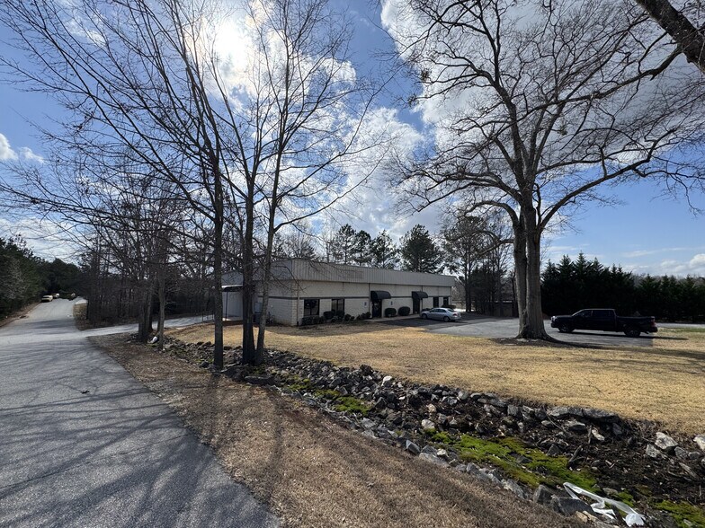 More Photos Of 55 Concourse Way, Greer Warehouse For Lease