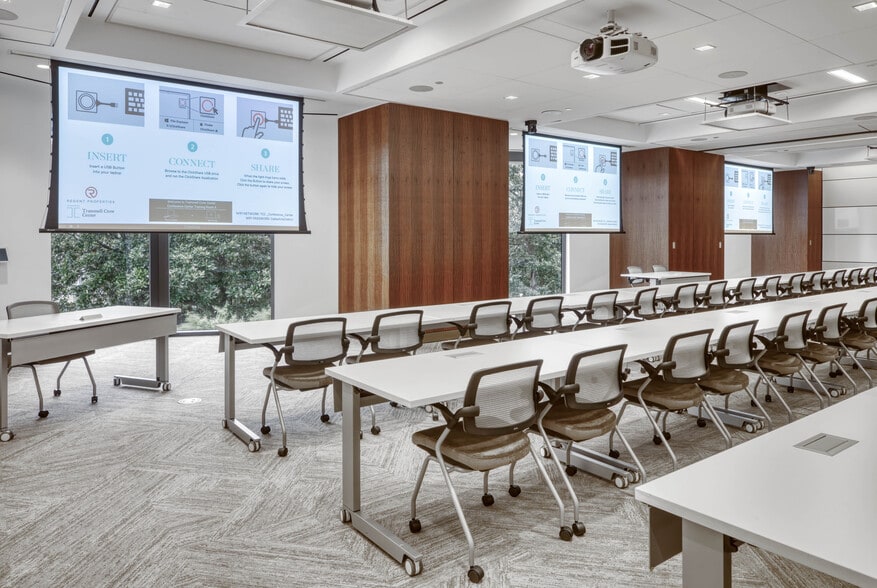 More Photos Of 2001 Ross Ave, Dallas Office For Lease