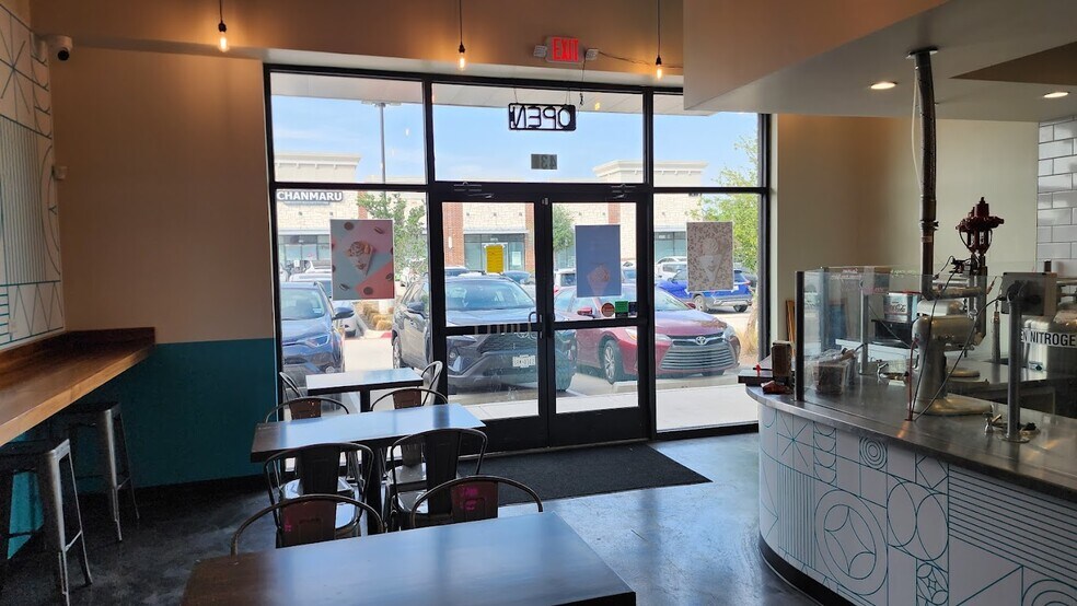 More Photos Of 4070 State Highway 121, Carrollton Storefront For Lease