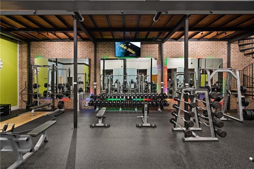 More Photos Of 16 Boardwalk Plz, Saint Simons Island General Retail For Sale