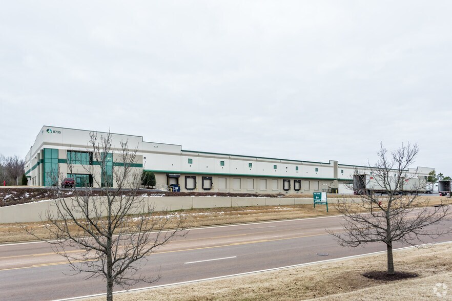 More Photos Of 8735 Nail Rd, Olive Branch Warehouse For Lease