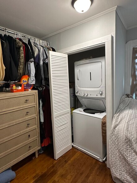 More Photos Of 18 Ingersoll Ave, Schenectady Apartments For Sale