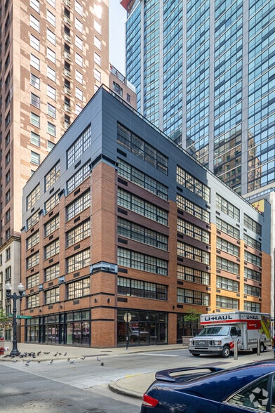 More Photos Of 171 N Wabash Ave, Chicago Apartments For Sale
