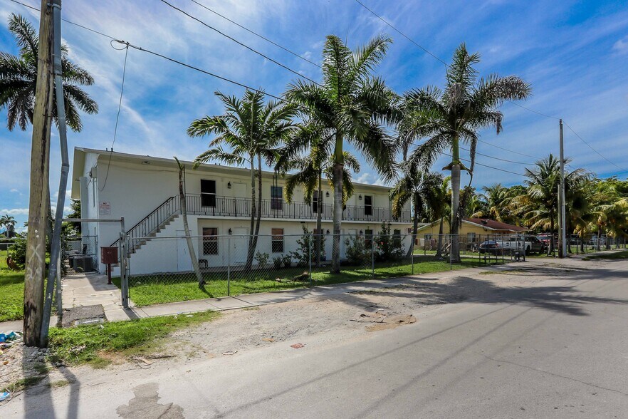 Primary Photo Of 525 SW 1st Ave, Homestead Apartments For Sale