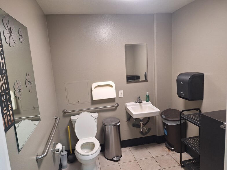 More Photos Of 2828 University Ave, San Diego Apartments For Sale