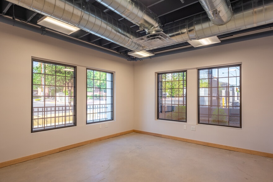 More Photos Of 730 Las Vegas Blvd, Las Vegas Office For Sale