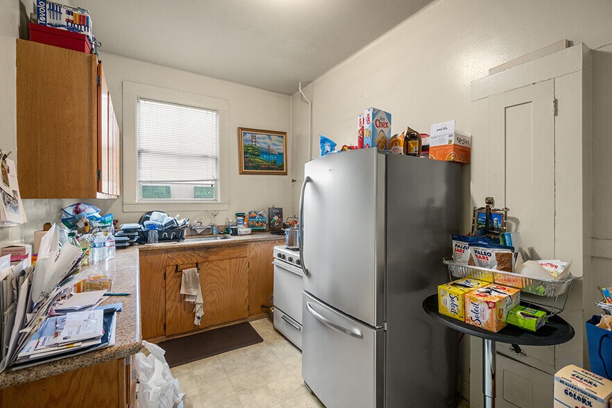 More Photos Of 2874-2882 Telegraph ave, Oakland Apartments For Sale