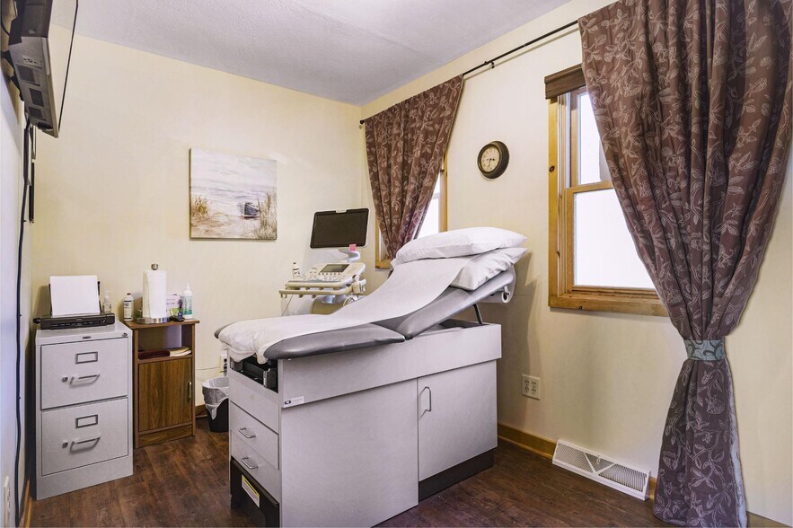 More Photos Of 8778 Earls Ct, Woodruff Office For Sale