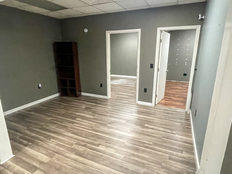 More Photos Of 4663 Franchise St, North Charleston Flex For Lease